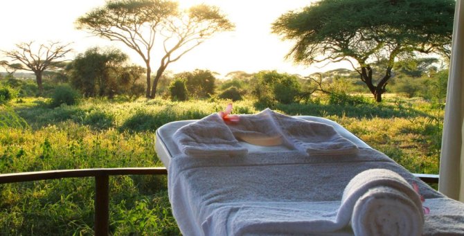 301979_164058363678507_154848675_n