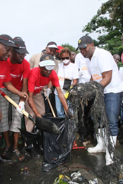 316224_518541761537508_1890018624_n