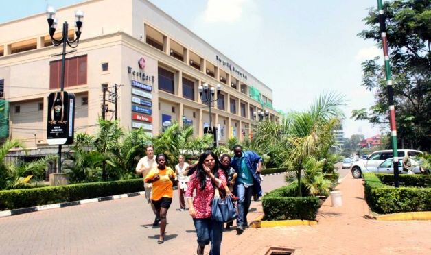 Kenyans unite to assist Westgate Mall Attack victims
