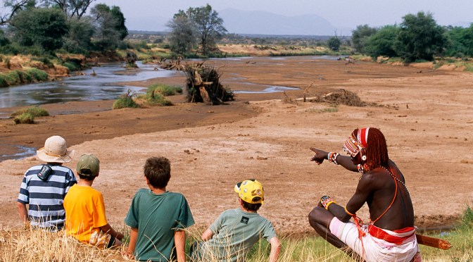 Ways to keep kids happy during a game drive